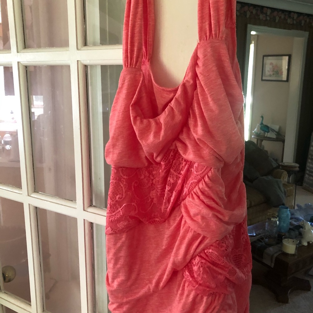 Brand new ROSEGAL ladies sleeveless top.